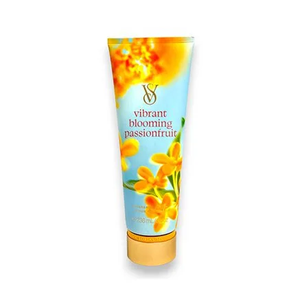 Victoria Secret Vibrant Blooming Passionfruit 236ml