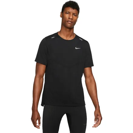 Camiseta Nike Masculina Dri Fit Rise 365 013