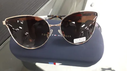 Oculos Tommy Hilfiger Feminina Zendaya Shiny 000 869 Std