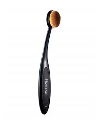 FACE OVAL CONCEALER BRUSH – BROCHA PARA CORRECTIVO