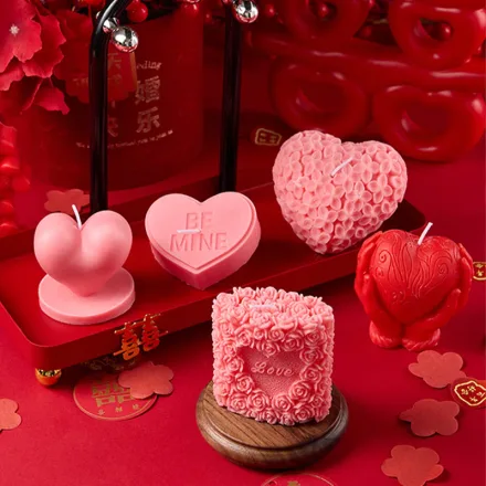 VELA AROMÁTICA VERMELHA LOVE
