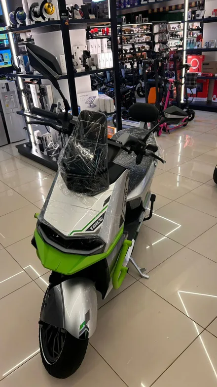 Moto T73