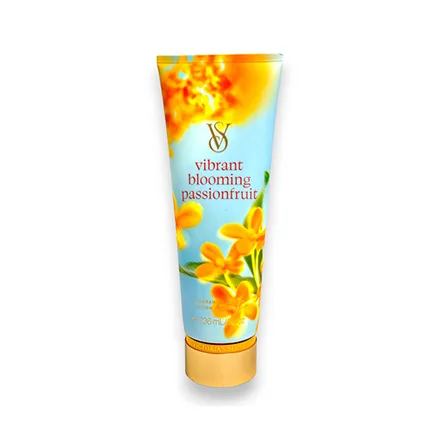 Victoria Secret Vibrant Blooming Passionfruit 236ml