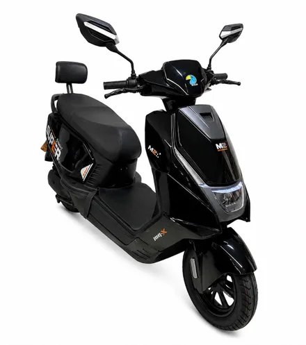 Moto M2
