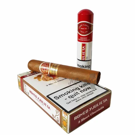 Romeo Julieta Short Churchills Con 3