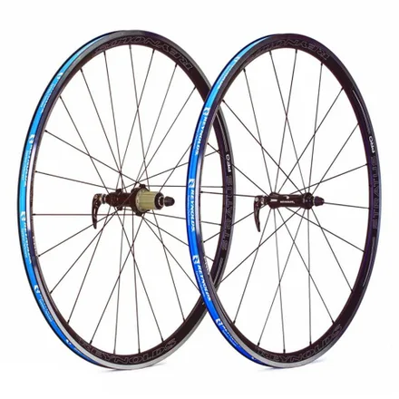 Bike Roda 700 Reynolds Stratus Elite
